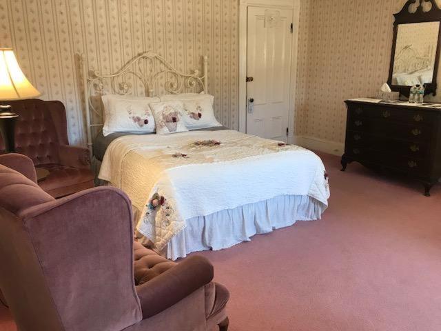 Old Corner Inn Manchester-by-The-Sea Екстериор снимка