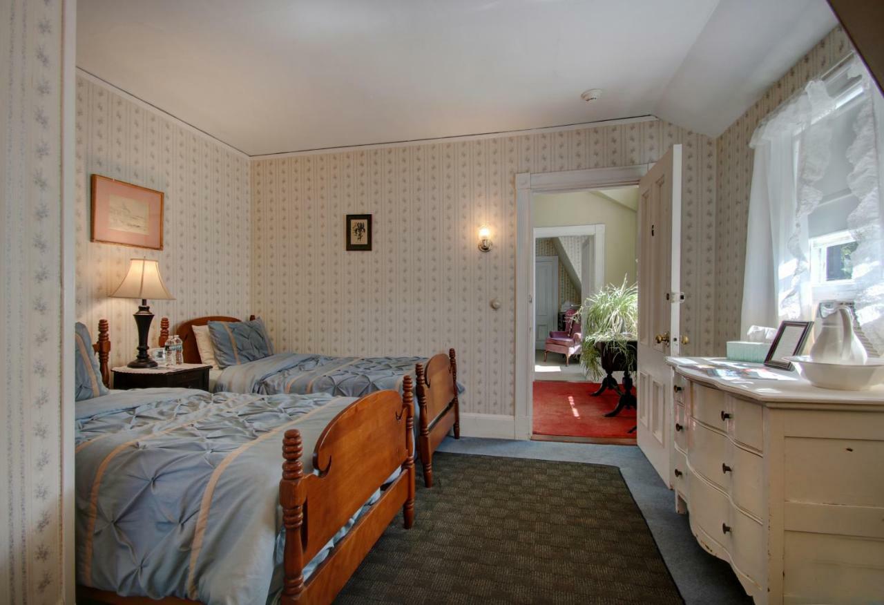 Old Corner Inn Manchester-by-The-Sea Екстериор снимка